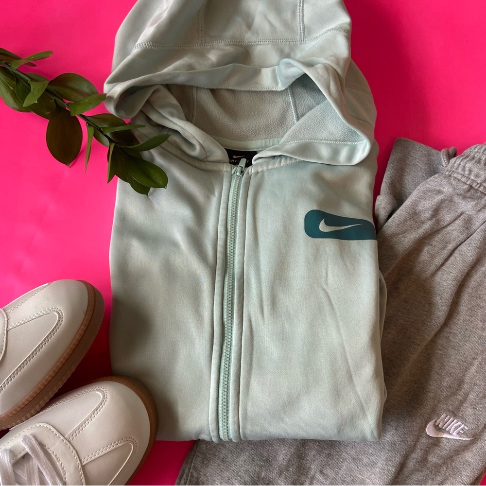 Nike Light Green Dri-FIT Sweatshirt